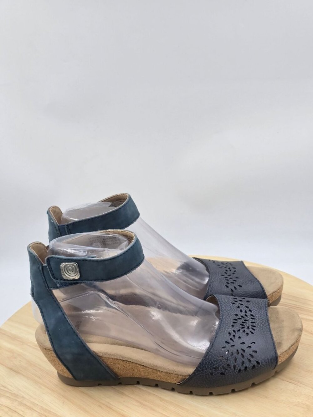 Earth Origins Kendra Krystal Womens Blue Leather Strap Wedges Heels Shoes Sz 8M